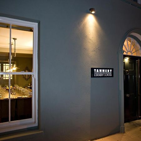 Отель Tannery Townhouse Дангарван Экстерьер фото