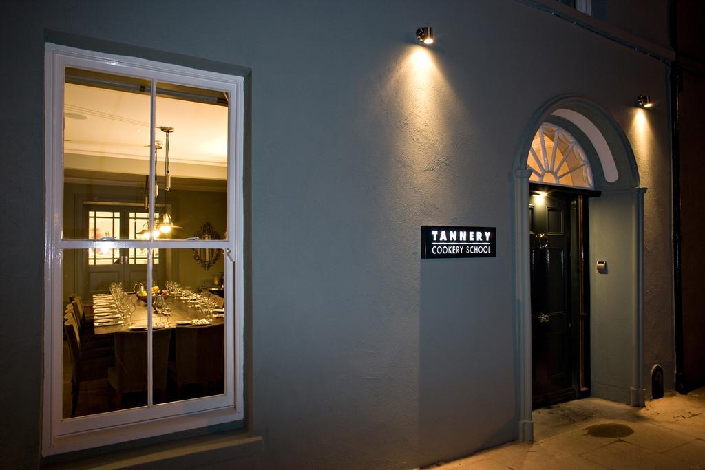 Отель Tannery Townhouse Дангарван Экстерьер фото